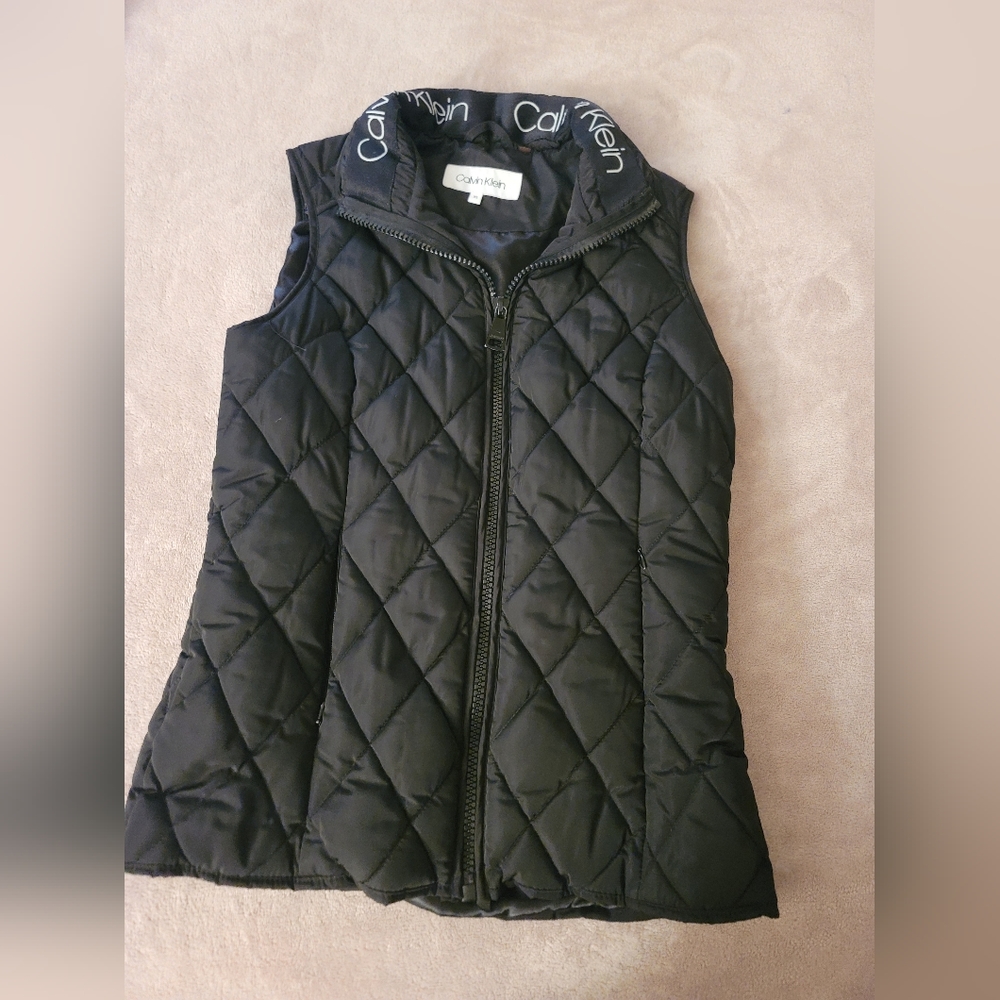Second-hand and in very good condition, small, black color🖤